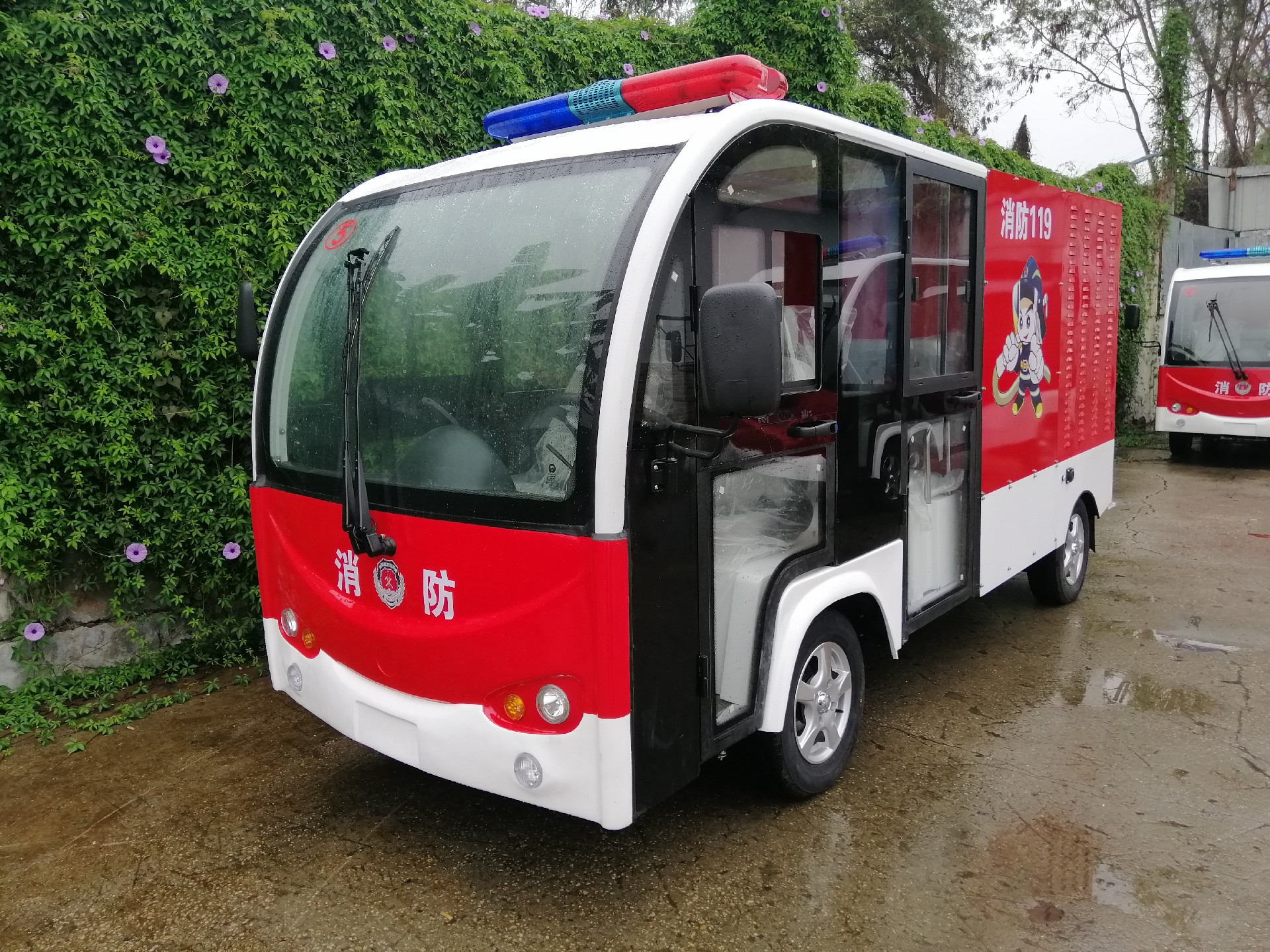 2排封闭1方水消防车09.jpg